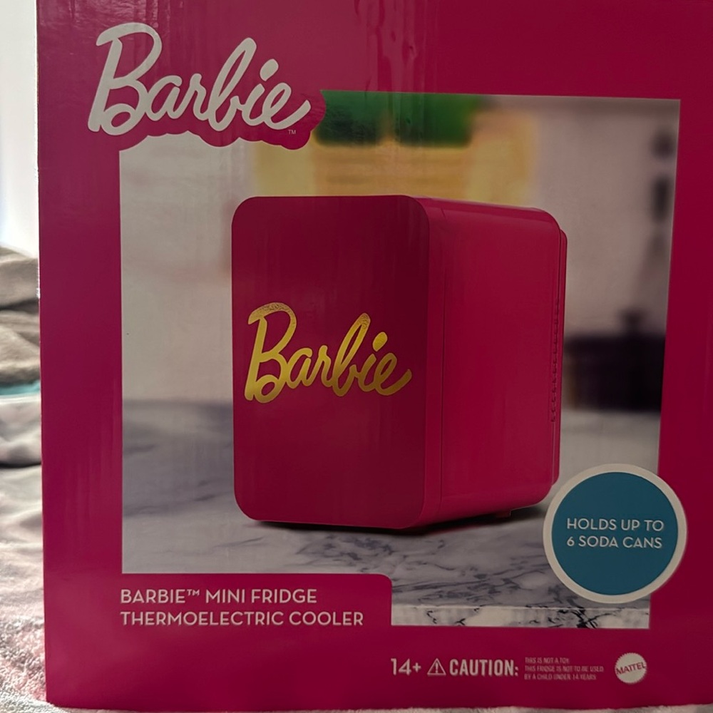Barbie Mini Fridge Thermoelectric Cooler